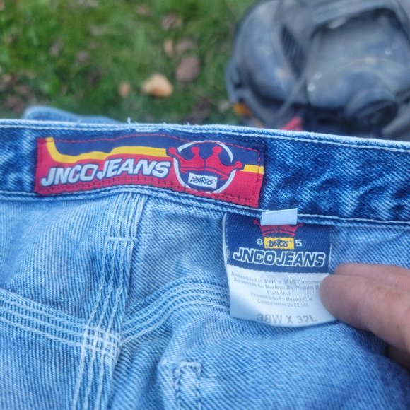 Vintage jnco jeans and tshirts - Picture 2 of 6